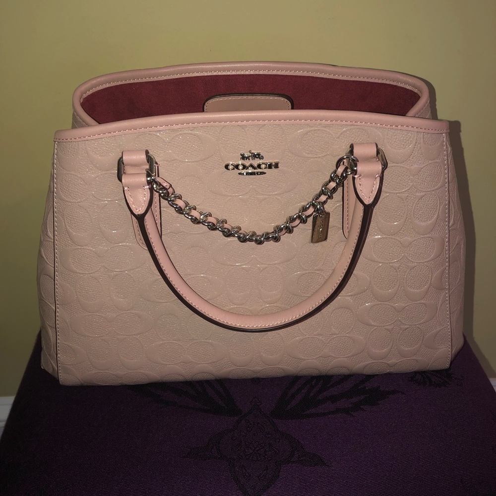 Brand New! Classy but fun!!! Take a look!